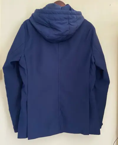 Chaqueta azul con capucha desmontable - miniatura 2