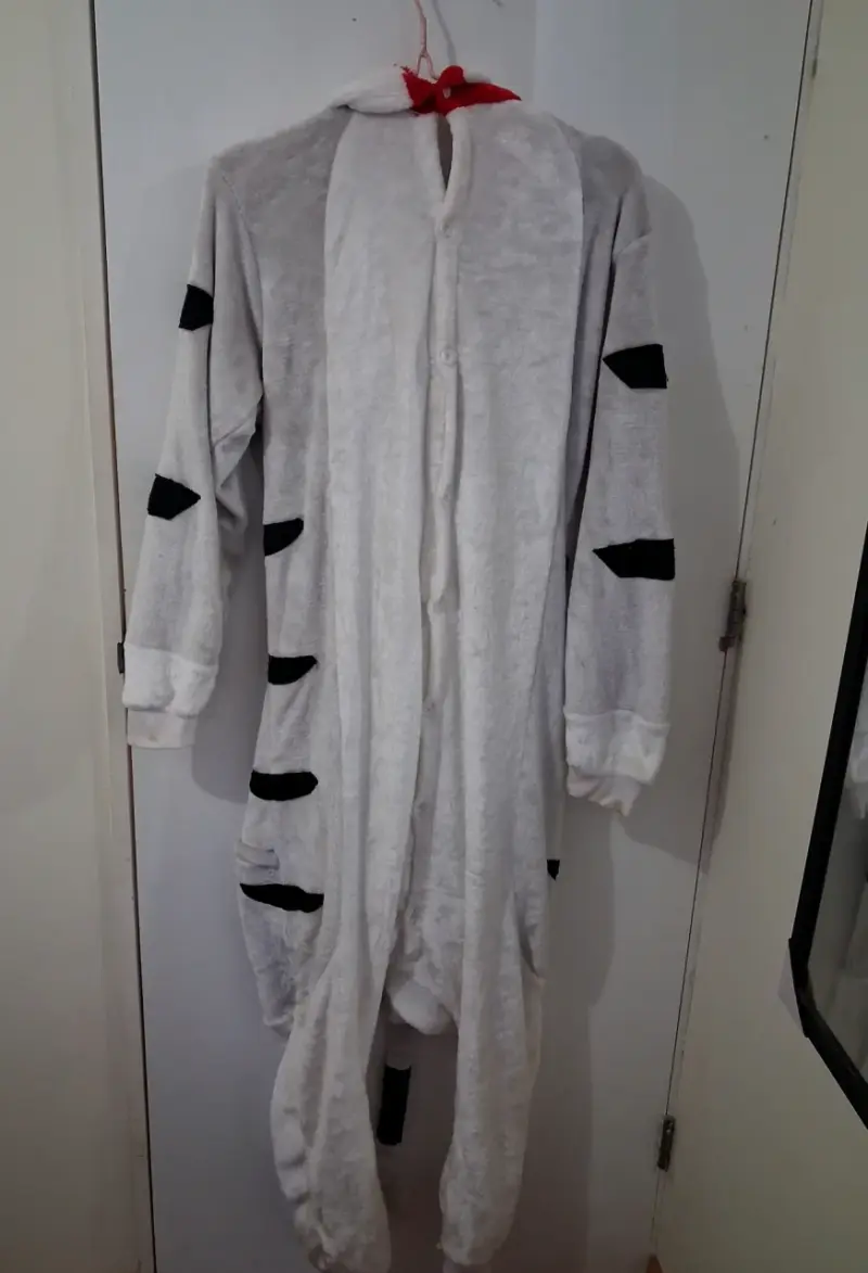 Pijama de felpa con diseño de gato - 1