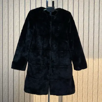 Abrigo peludo negro Mango talla M - miniatura 1