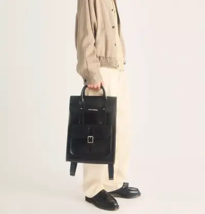 Mochila de cuero negra Dr. Martens - miniatura 5