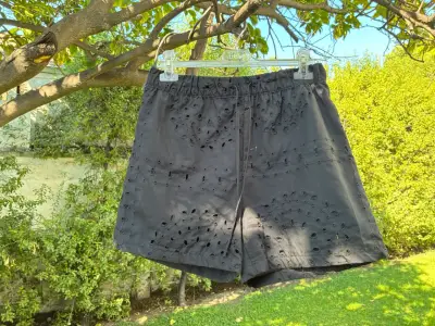 Shorts negros mujer talla M marca Urb - miniatura 1