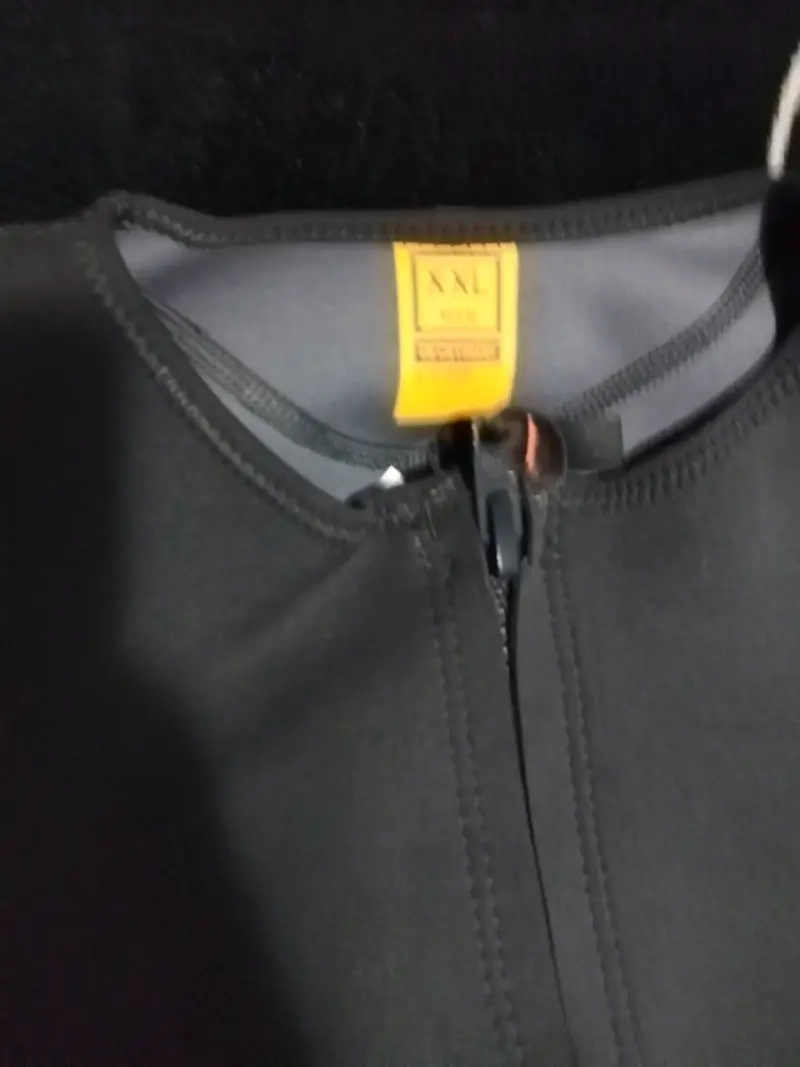 Traje de neopreno negro talla XXL - 2