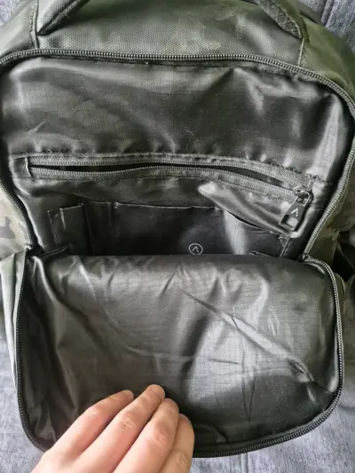 Mochila Black Bubba Travel Wolf Camo 32L 13"a 16" - miniatura 2