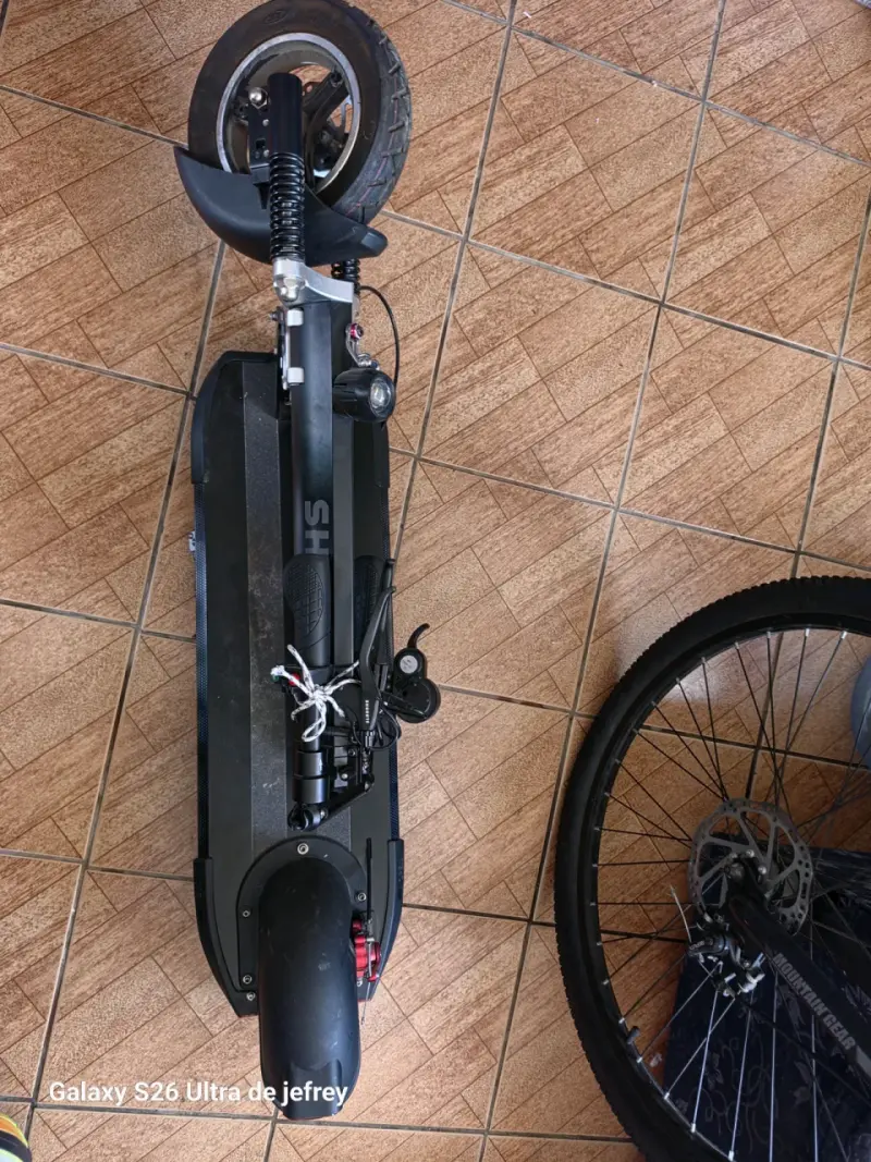 Scooter eléctrico plegable Shengte en buen estado - 3