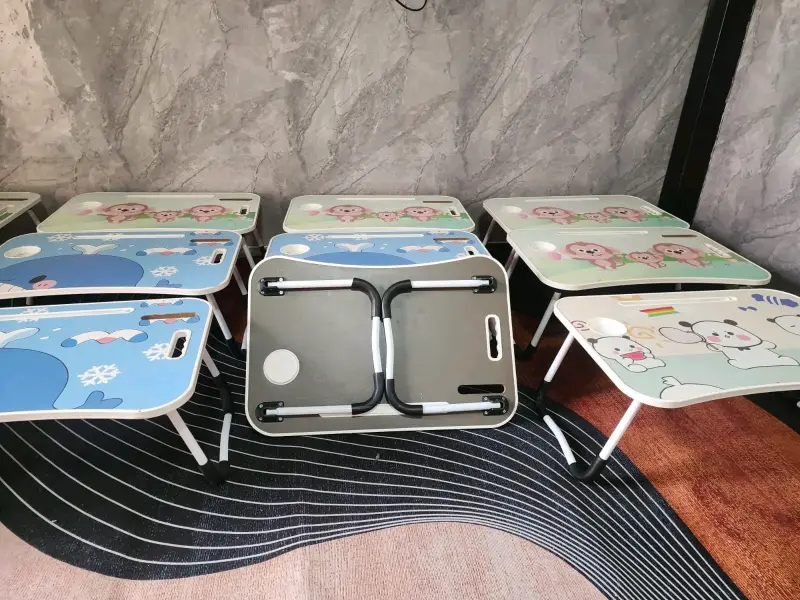 Mesas plegables infantiles con diseño de animales - 1