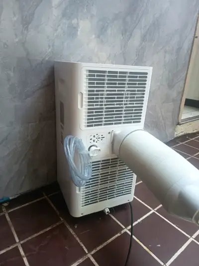 Aire acondicionado portátil TCL con control remoto - miniatura 2