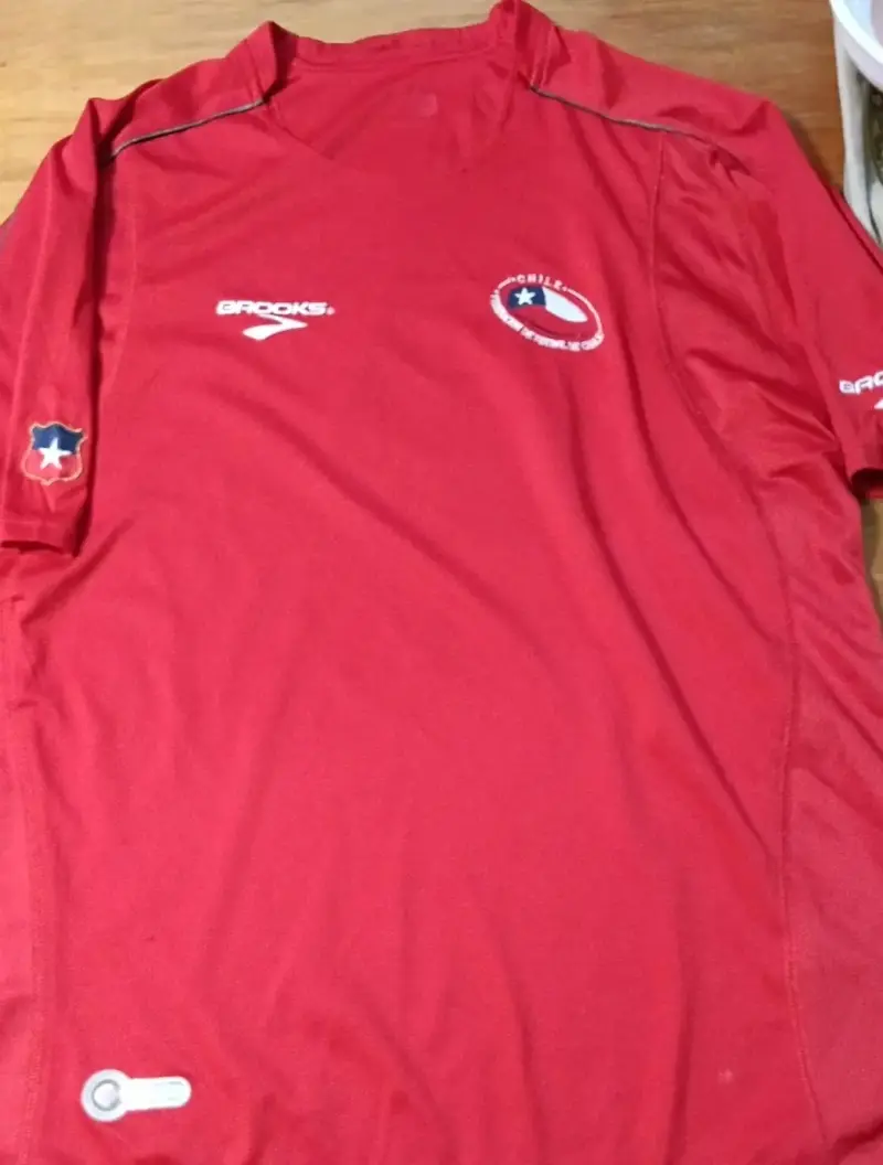 Camiseta Roja Selección Chile Brooks