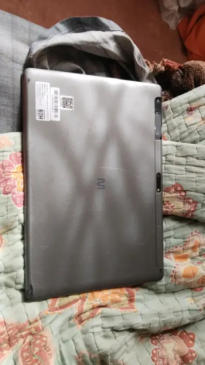 Tablet Android con pantalla grande - miniatura 2