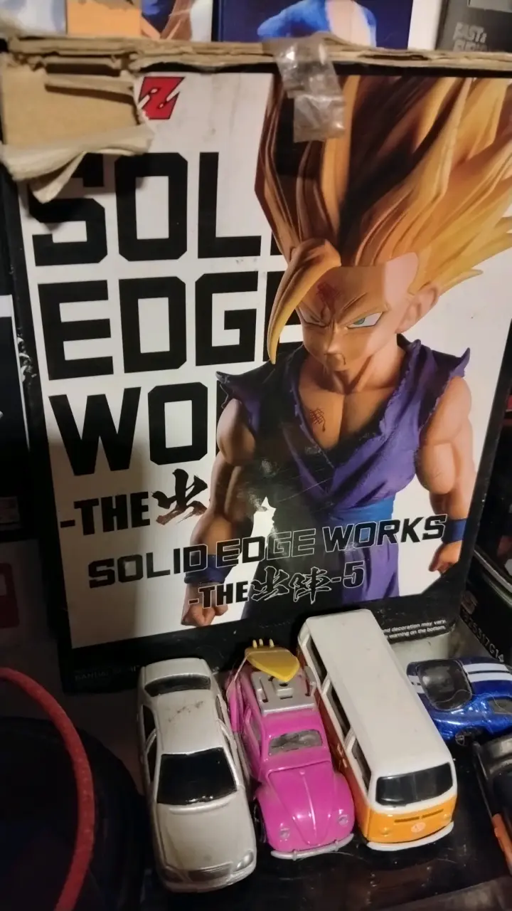 Figura de acción Broly Super Saiyan Legendario - 2