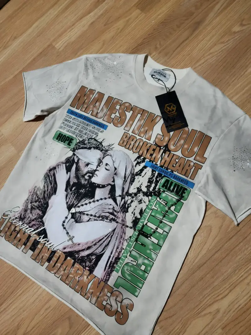 Polera Majestik Cristo