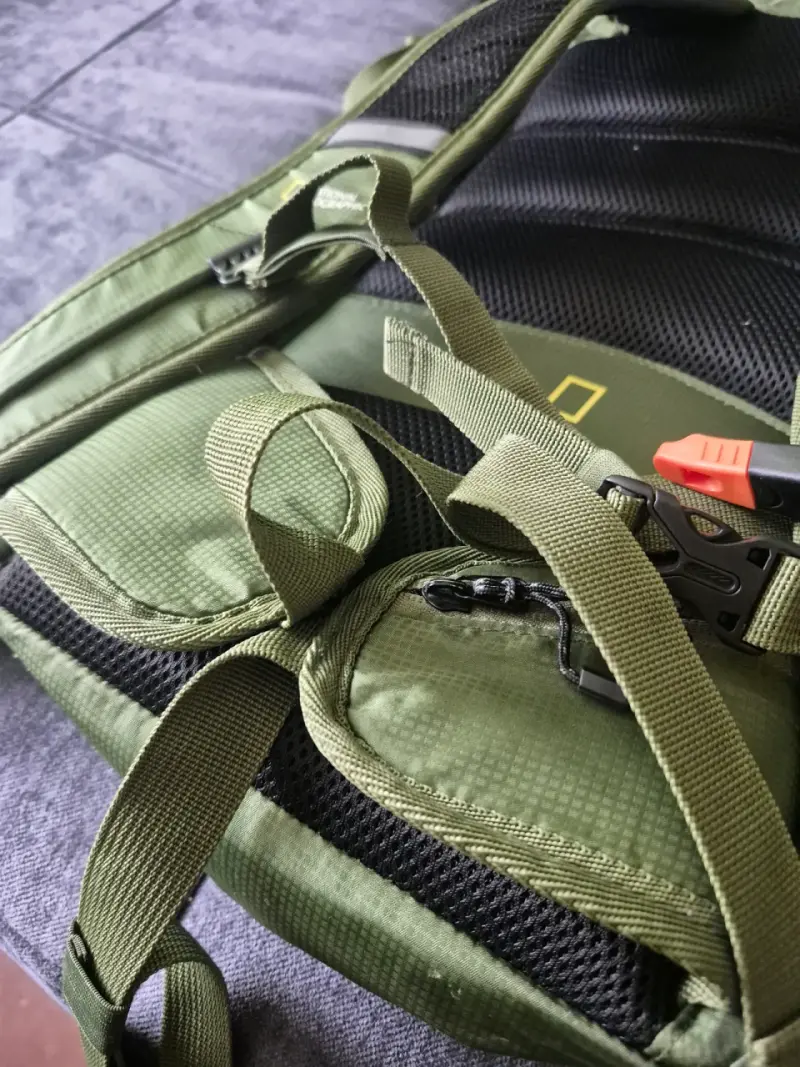 Mochila National Geographic 10L Trekking Usada - 5