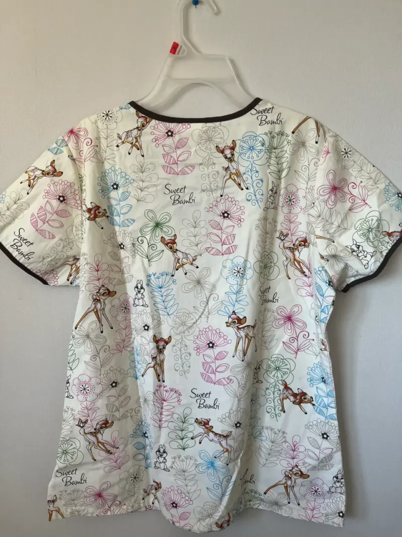 Blusa médica estampada Disney Bambi - 4