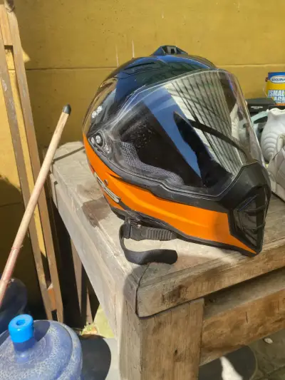 Casco de moto 4RS negro y naranja con visera - miniatura 1
