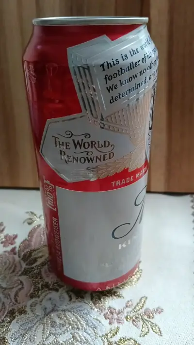 Lata de cerveza Messi edición especial - miniatura 2