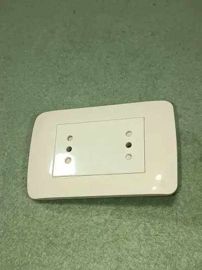 Enchufe Hembra Doble 10A Lexo Sin Uso - miniatura 1