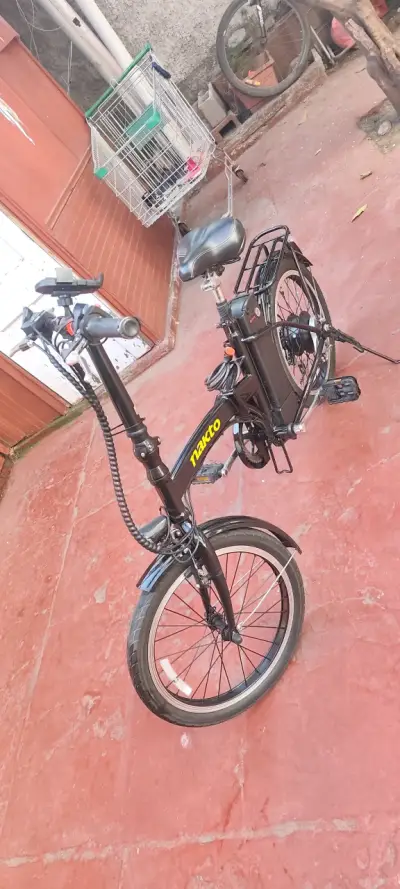 Bicicleta eléctrica plegable Nakto negra - miniatura 6