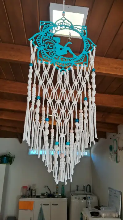 Atrapasueños de macramé con diseño de hada - miniatura 2