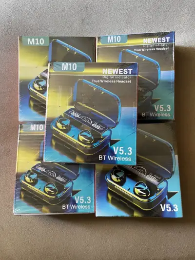 Auriculares Inalámbricos M10 V5.3 con Indicador Digital - miniatura 2