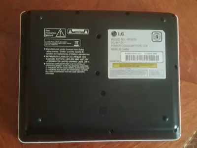 Reproductor de DVD/CD Portátil LG DP351G + Estuche - miniatura 4