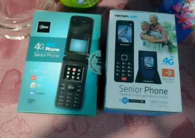 Teléfono móvil para adulto mayor 4G con botón SOS - miniatura 2