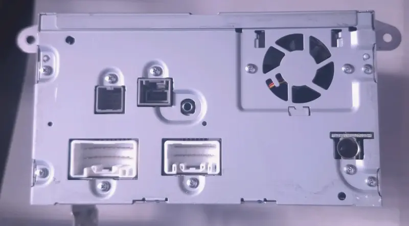 Radio Auto Mitsubishi - 1