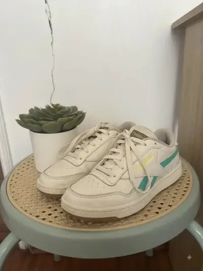 Zapatillas deportivas Reebok blancas y verdes - miniatura 1