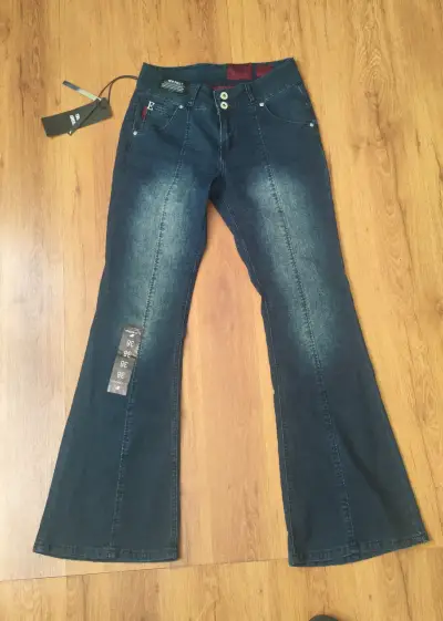 Jeans flare tiro bajo - miniatura 2