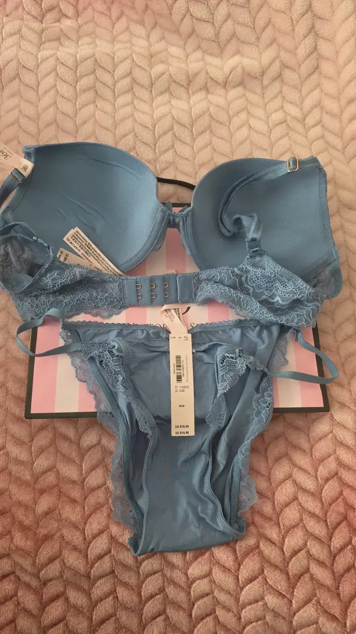 Conjunto de lencería azul con encaje Victoria's Secret - 3