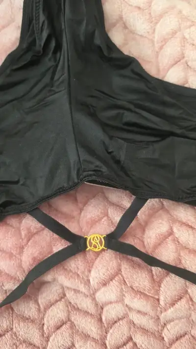 Tanga negra de encaje Victoria's Secret - miniatura 3