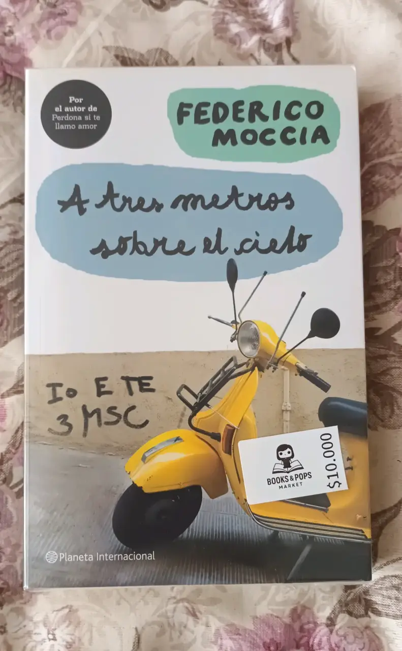 Libro 'A Tres Metros Sobre el Cielo'Federico Mo
