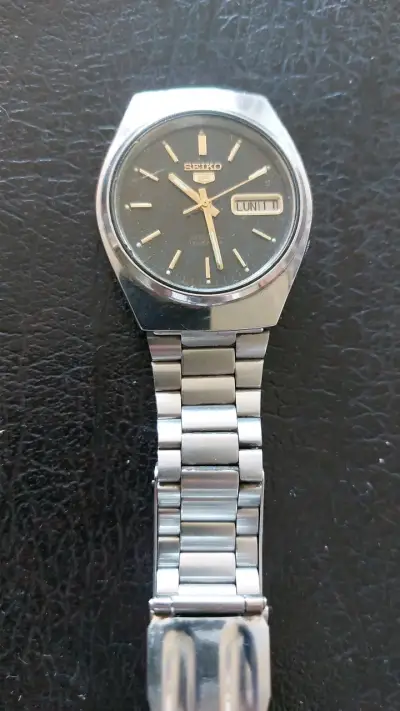 Reloj Seiko automático con pulsera metálica - miniatura 1