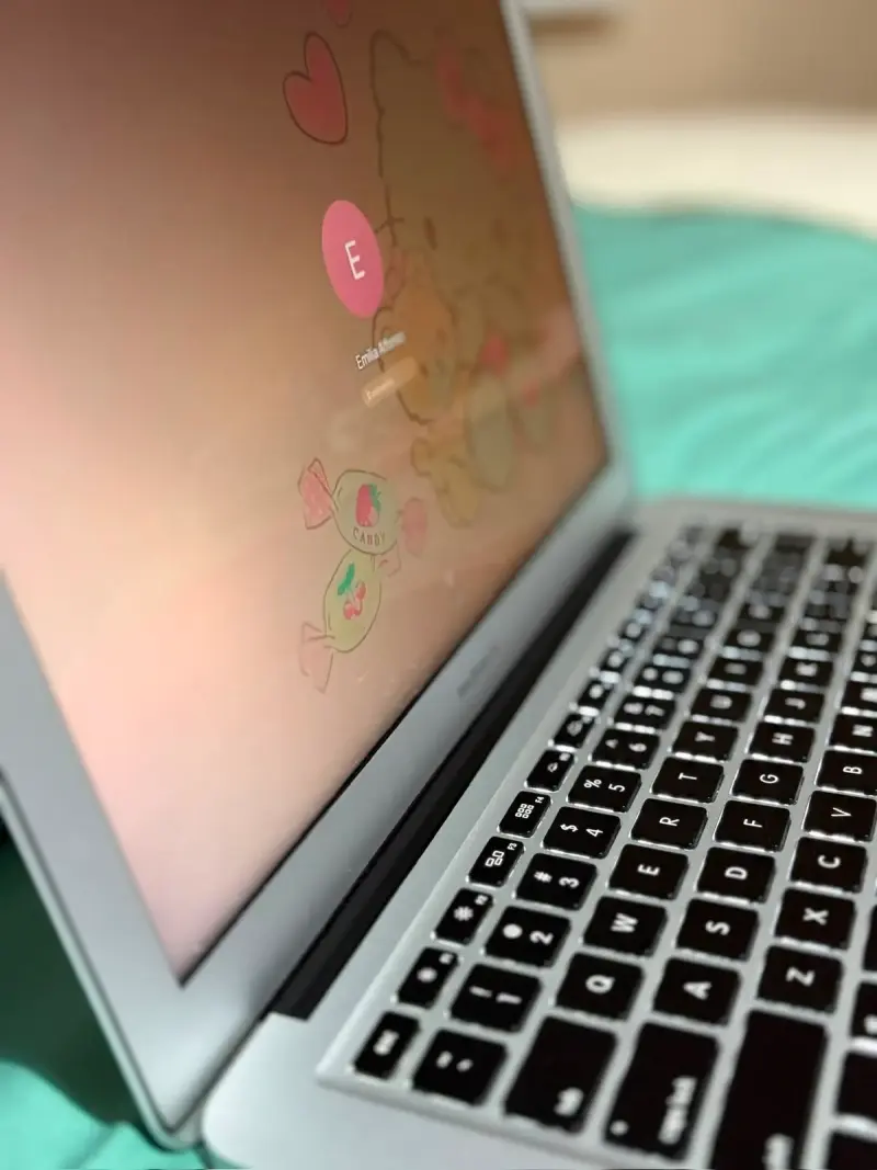 Laptop Apple MacBook Air 13 pulgadas en buen estado - 1