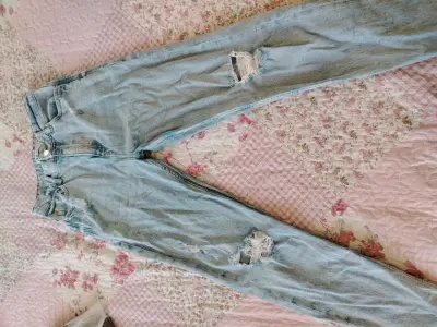 Jeans rasgados celestes para mujer Zara - miniatura 1