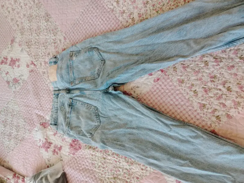 Jeans rasgados celestes para mujer Zara - 2