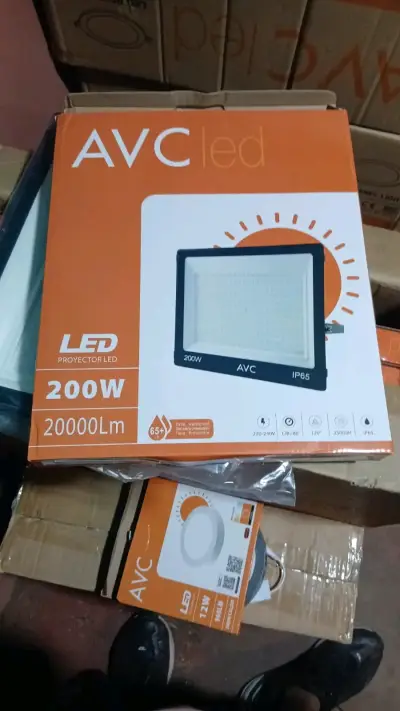 Proyector LED AVC 150W 15000Lm IP65 - miniatura 2