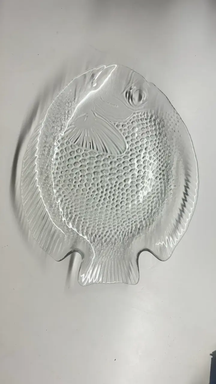 Platos de vidrio en forma de pez - 2