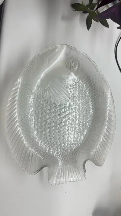 Platos de vidrio en forma de pez - miniatura 3