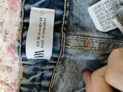 Jeans rasgados de mezclilla Zara para mujer - miniatura 3