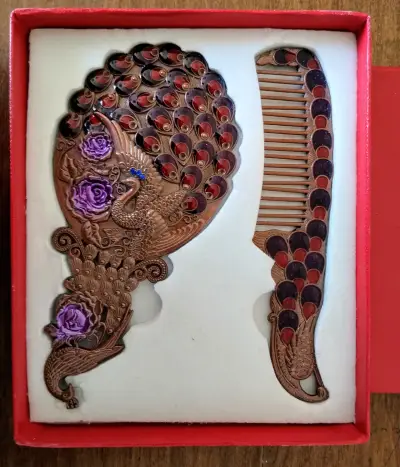 Set de Peine y Espejo con Diseño de Pavo real - miniatura 1