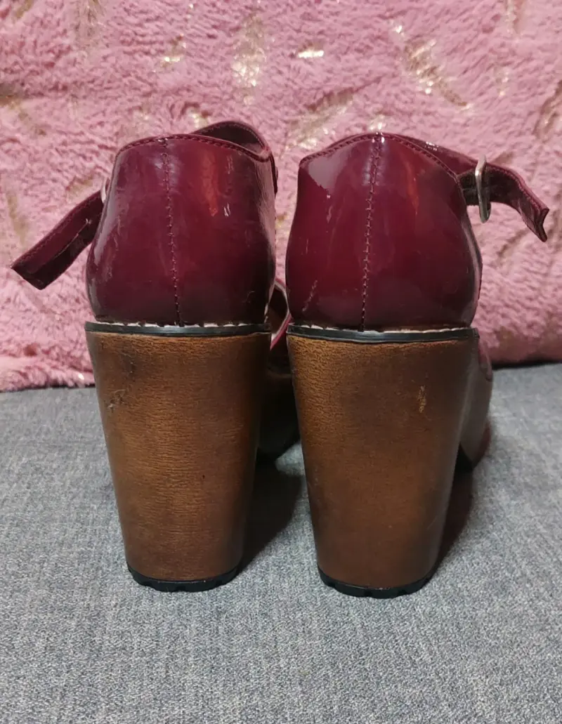 Zapatos de tacón burdeos con correa - 4