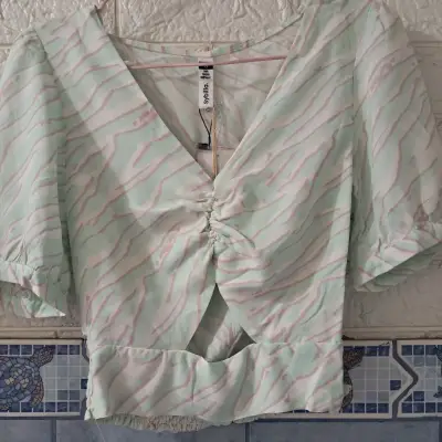 Blusa Crop Top Verde Pastel Sybilla - miniatura 1