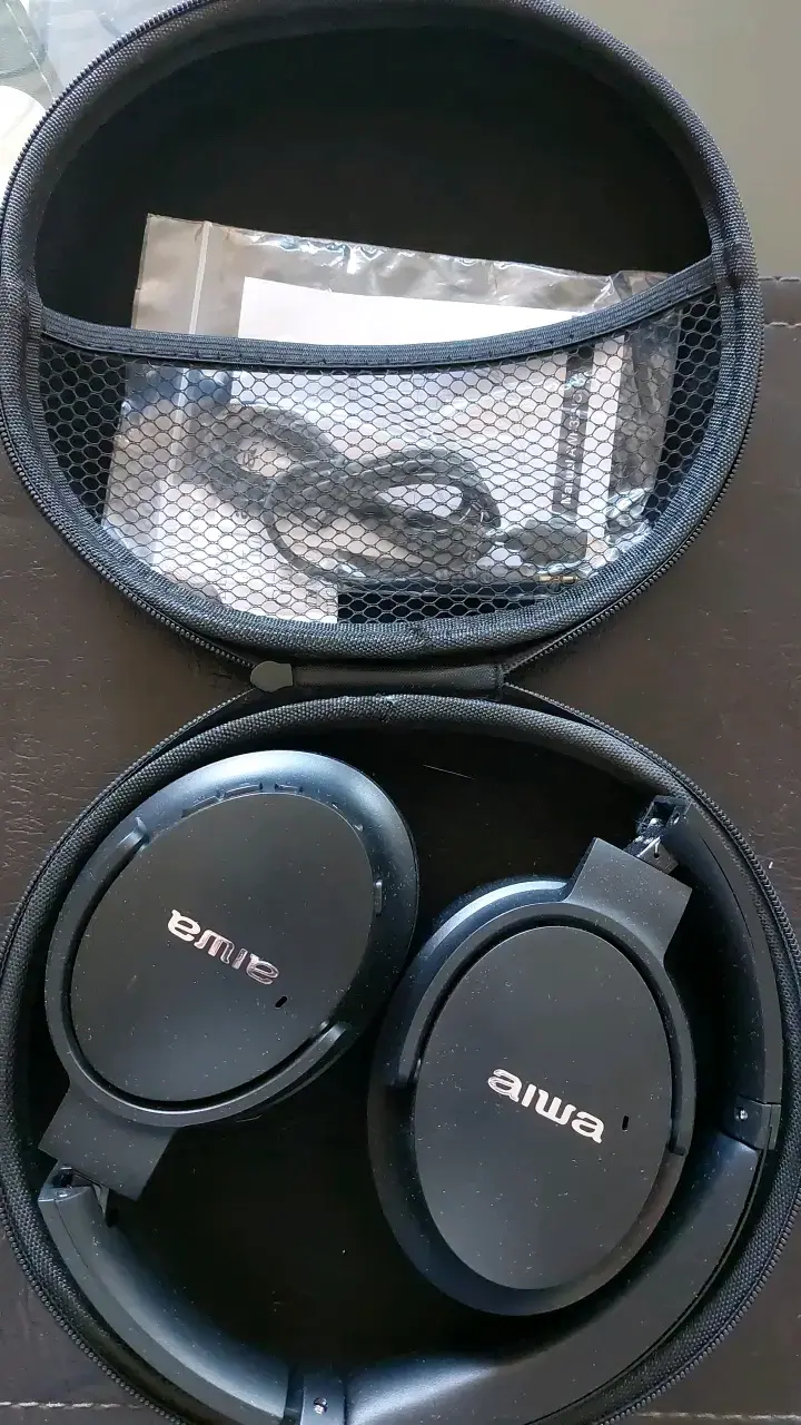 Audífonos inalámbricos Aiwa con estuche - 2