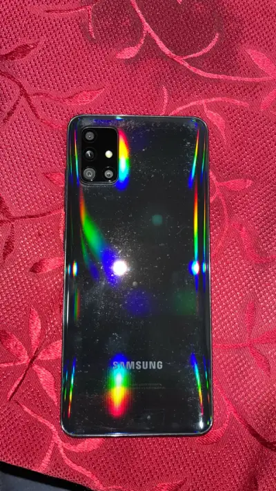 Smartphone Samsung Galaxy A51 en buen estado - miniatura 2