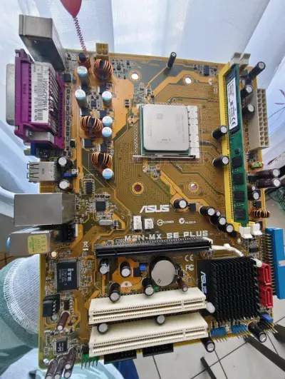 KIT PLACA ASUS+ATHLON 64 X2 4200 2.2GHz + 2GB DDR2 - miniatura 1