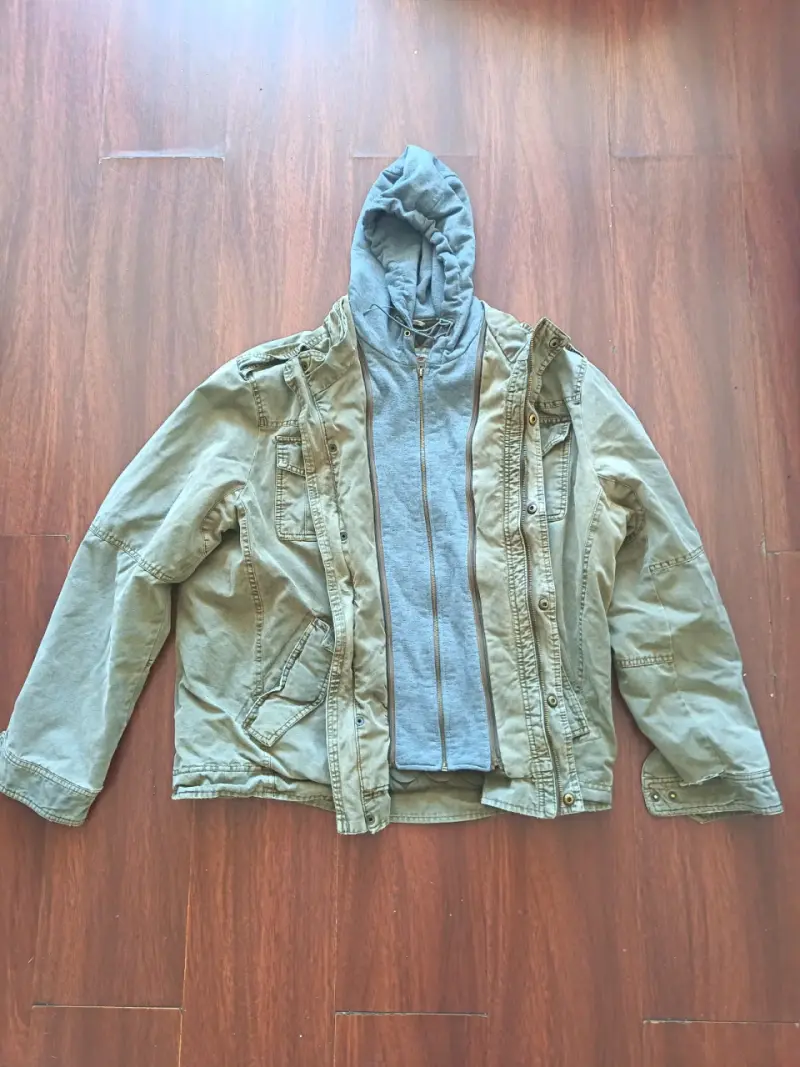 Chaqueta con capucha desmontable para hombre - 2