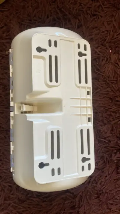 Dispensador de papel higiénic Tork con cerradura - miniatura 1