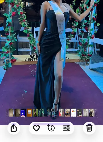 Vestido de gala negro con abertura lateral - miniatura 1