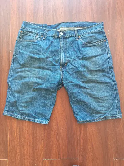 Shorts de mezclilla Levi's 505 para hombre - miniatura 1