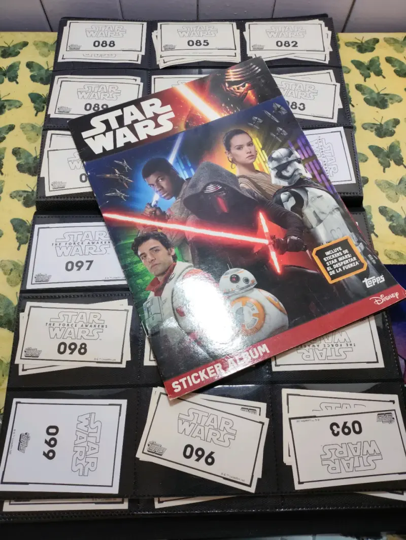 Álbum de stickers Star Wars: The Force Awakens