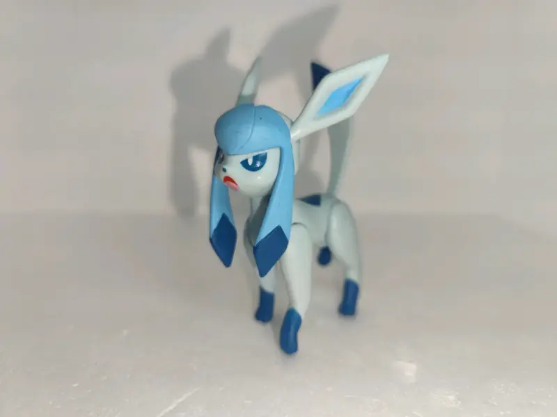Figura de acción Pokémon Glaceon articulada - 6